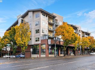 1718 NE 11th Ave APT 404, Portland, OR 97212