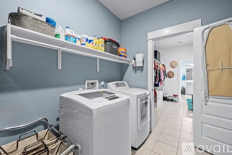 525 Compania Cv — Photo 26