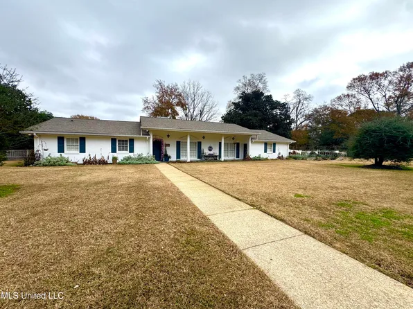 246 2nd St, Flora, MS 39071