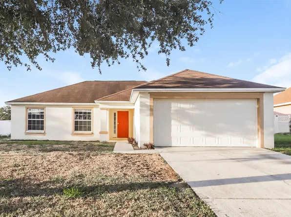 2324 Sunset Pointe Dr, Lake Wales, FL 33898