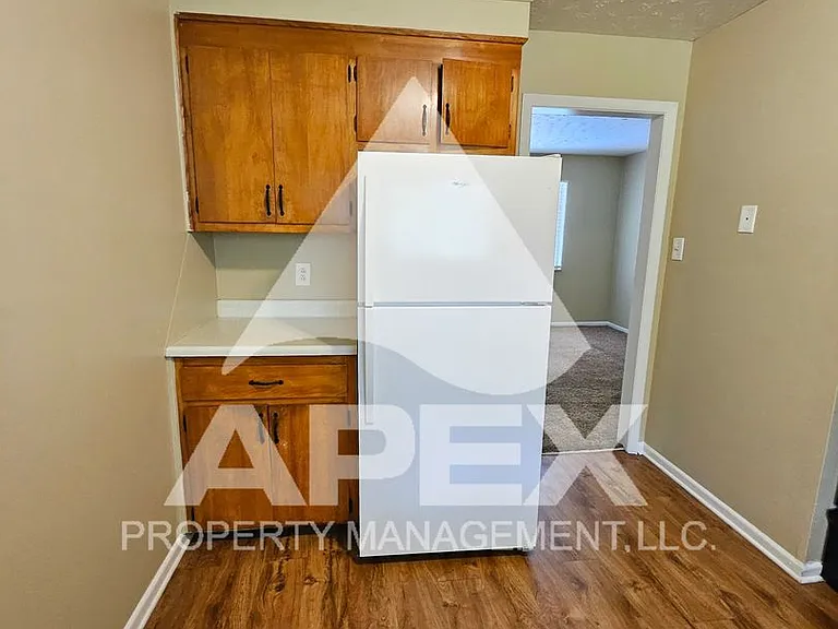Springdale Apartments — Photo 42