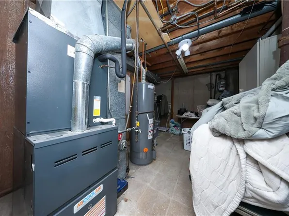 969 Armstrong Avenue image 33 of 34