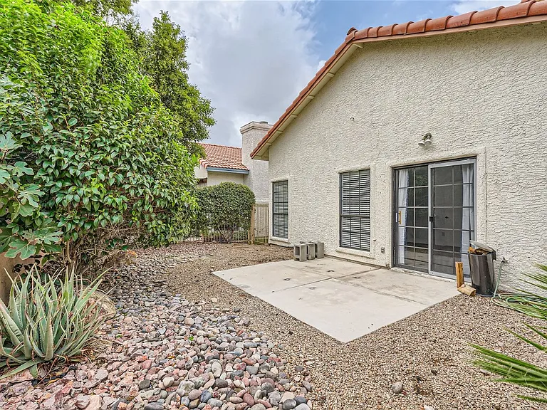 4844 Maryvale Dr — Photo 20