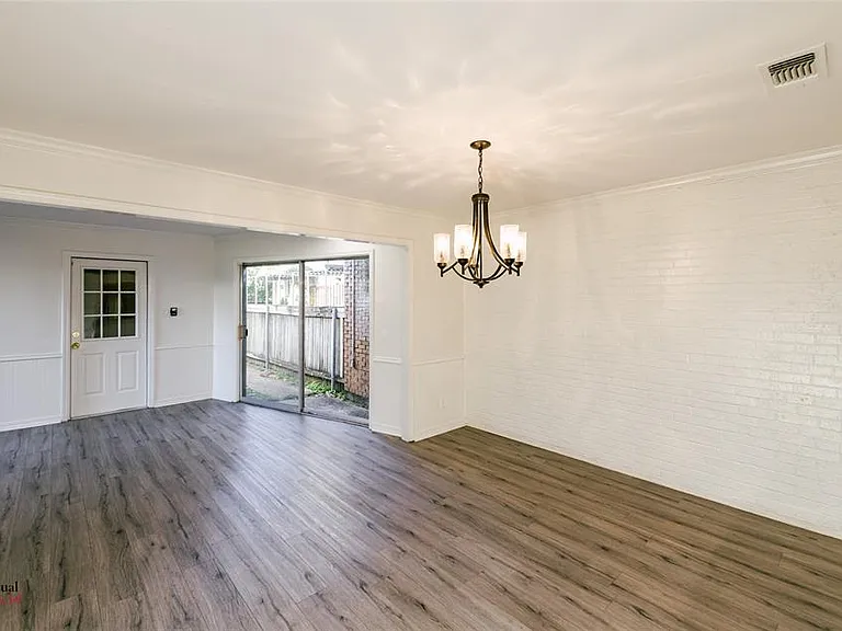 65 Tealwood St — Photo 16