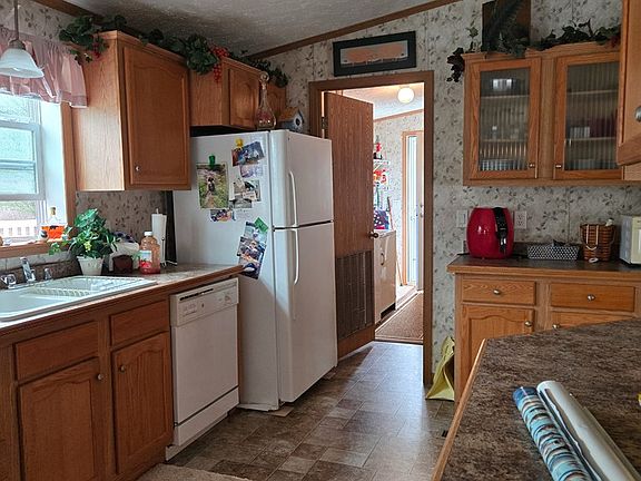 5th image of 2853 Loucks Mills Rd