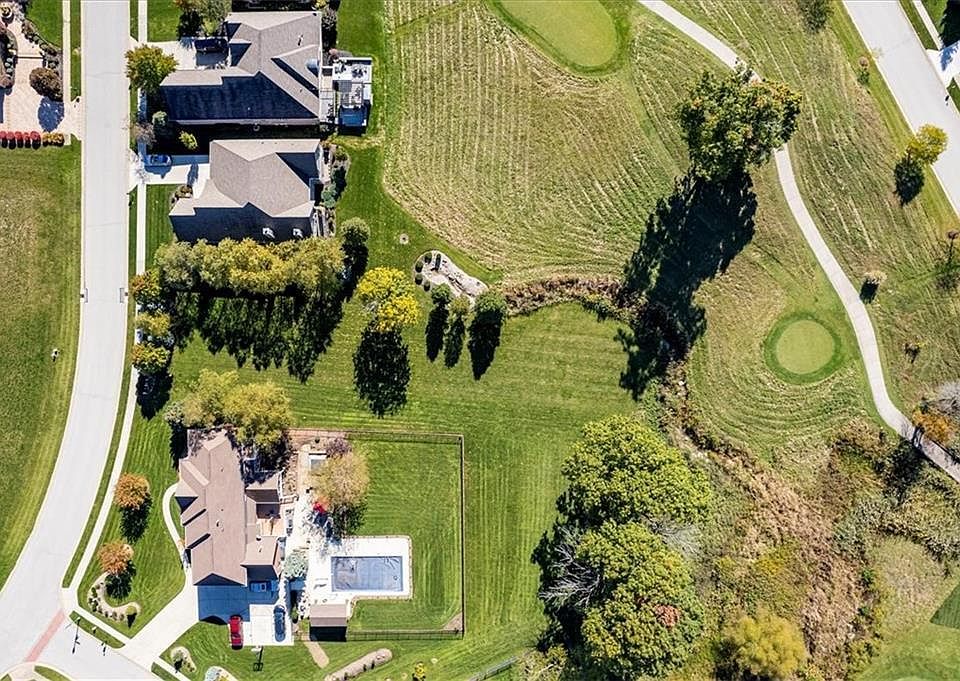 1st image of 11294 Golden Bear Way