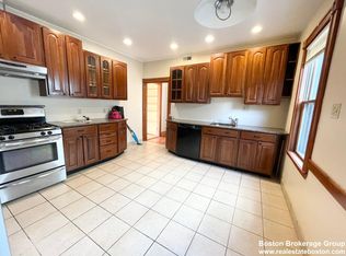 10 Romsey St #2, Dorchester, MA 02125