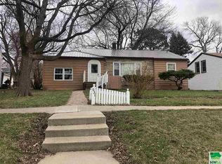 631 Fulton St, Remsen, IA 51050