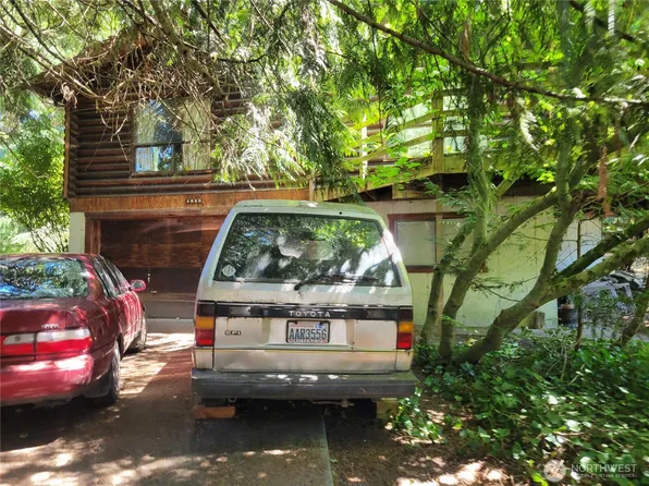 1818 Jackson Drive NW, Bremerton, WA 98312