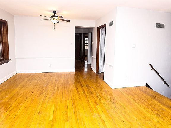 2nd image of 7100 Dartmouth Ave Floor 2