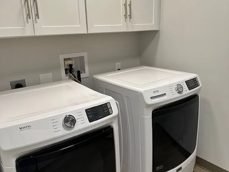Village Place Apartments — Photo 36