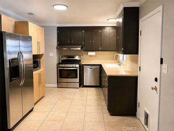 4th image of 10482 Malaga Way