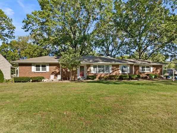 6800 W 100th St, Overland Park, KS 66212