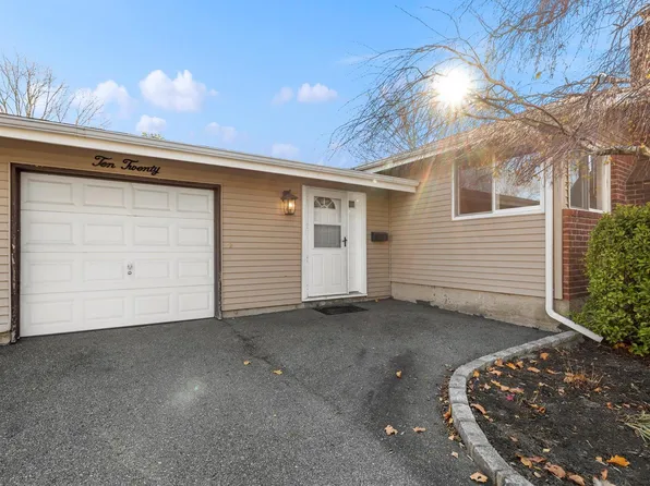 1020 Commack Road, Dix Hills, NY 11746