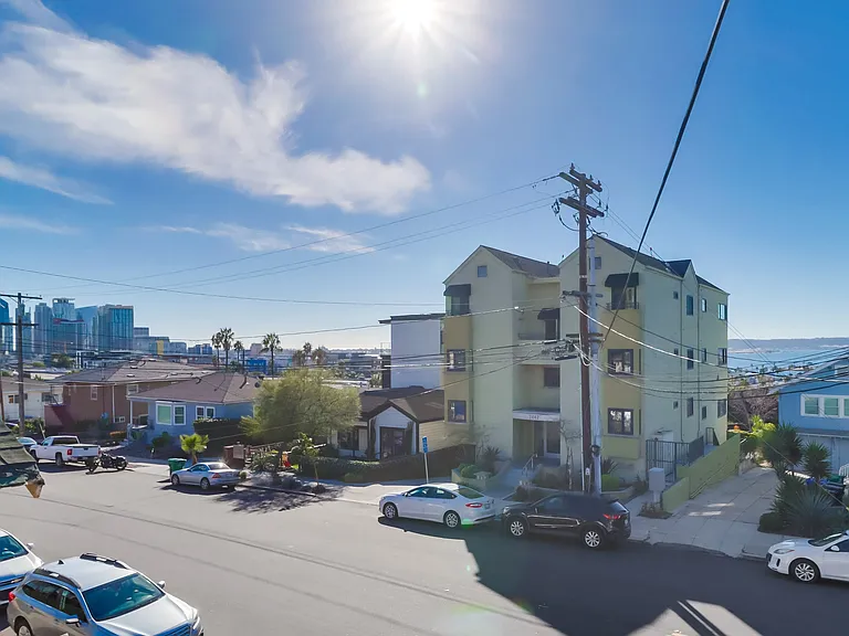 2455 Union St — Photo 22