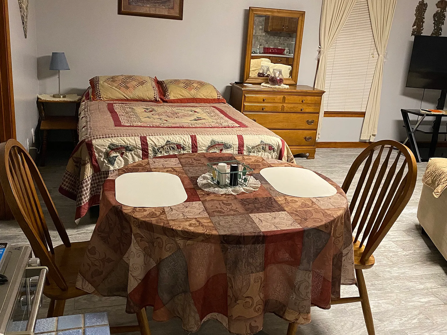 Studio, 650 sqft, $900 — Photo 4