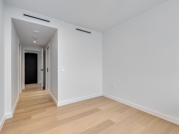 2 bedroom rental in Vancouver — photo 14