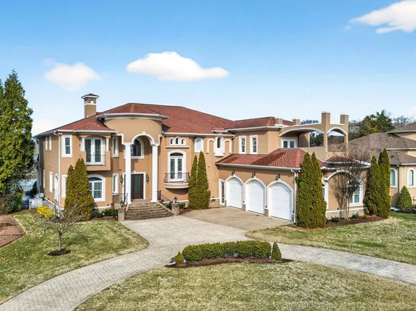 17 Harbor Cove Dr, Old Hickory, TN 37138