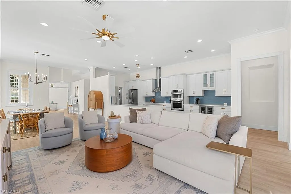 2 bed, 2.0 bath, 1987 sqft, $9,000 — Photo 1