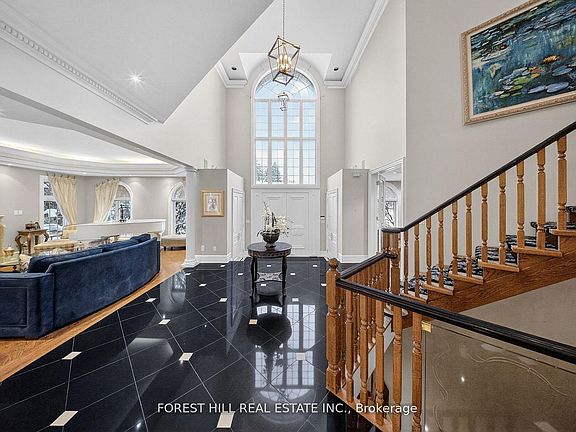 2nd image of 161 Renaissance Ct