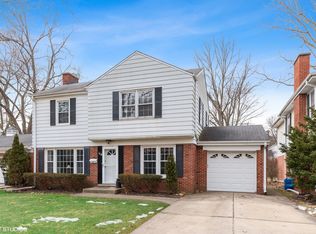 114 S Stratford Rd, Arlington Heights, IL 60004