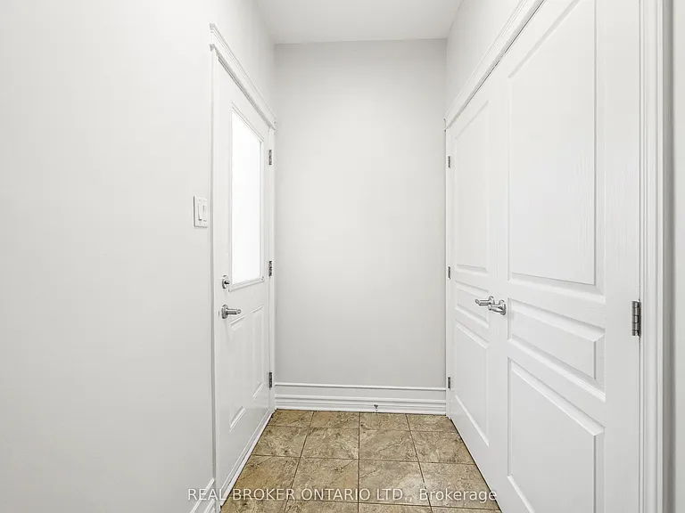 43 Claridge Dr — Photo 21