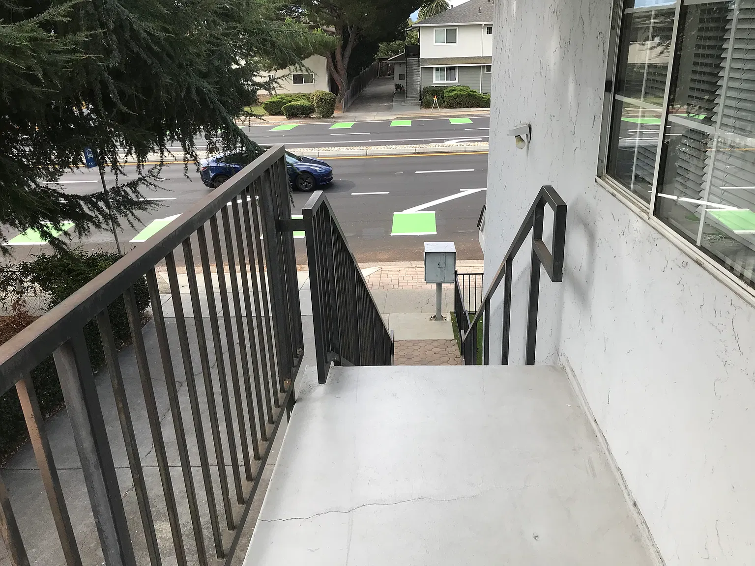 2 bed, 1100 sqft, $2,700 — Photo 4