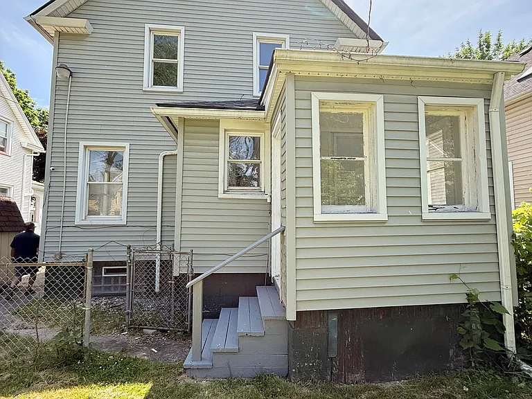 Garfield St — Photo 20
