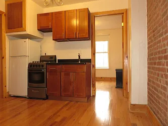 Rented by Rennit Inc.