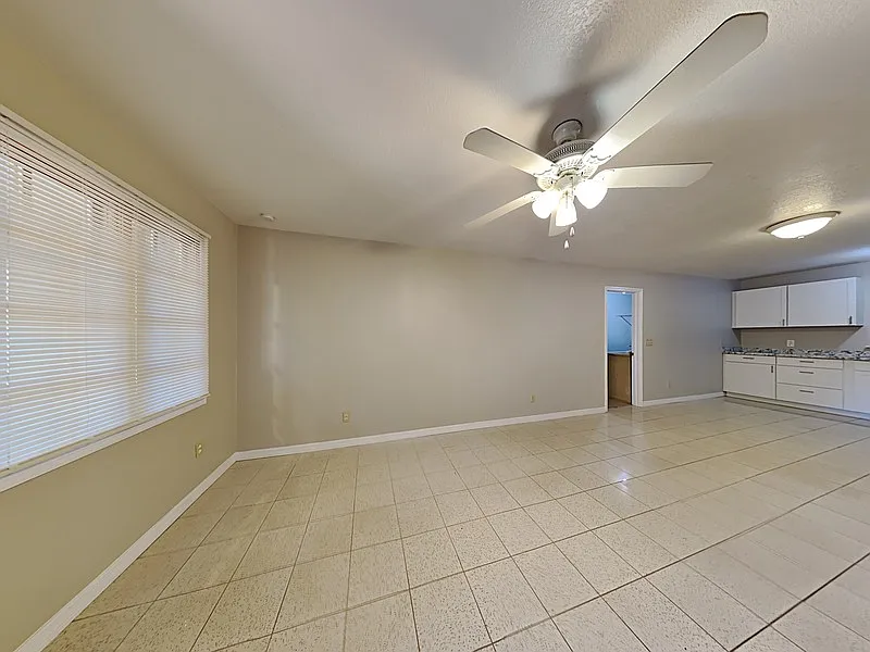 2 bed, 1.0 bath, 1200 sqft, $1,399 — Photo 4