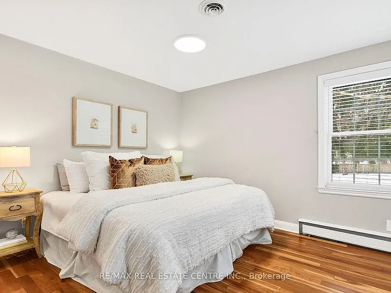 582 Cedar Ave — Photo 25