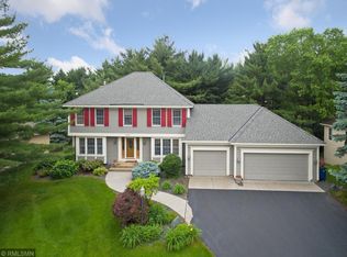 8916 Inverness Rd, Woodbury, MN 55125