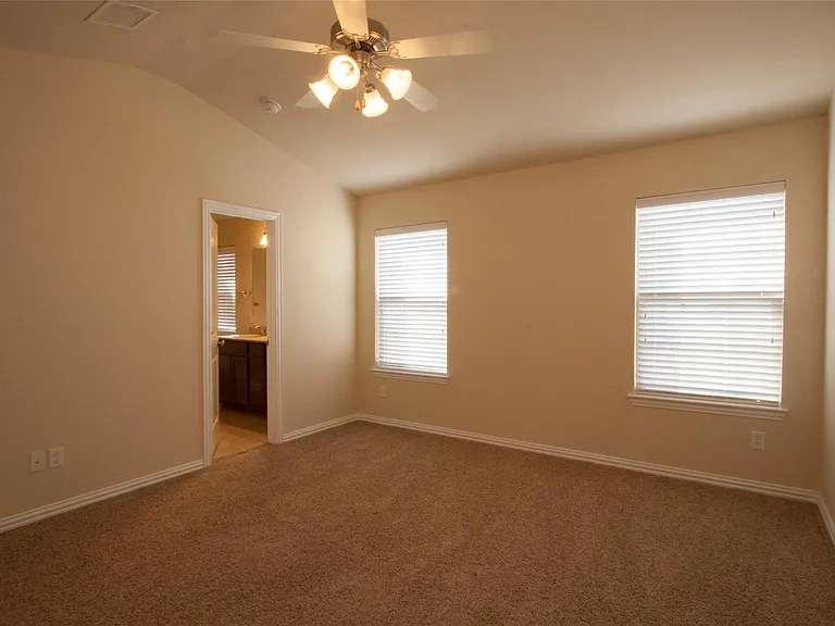 7825 Fox Horn Dr — Photo 15