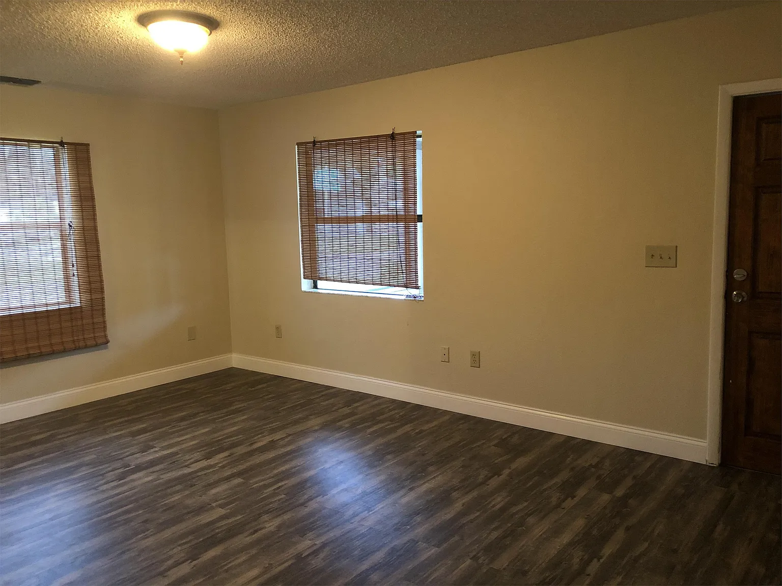 2401 Everett Street - 1 — Photo 2