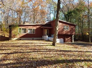 6 Westwood Rd, Mansfield, CT 06268