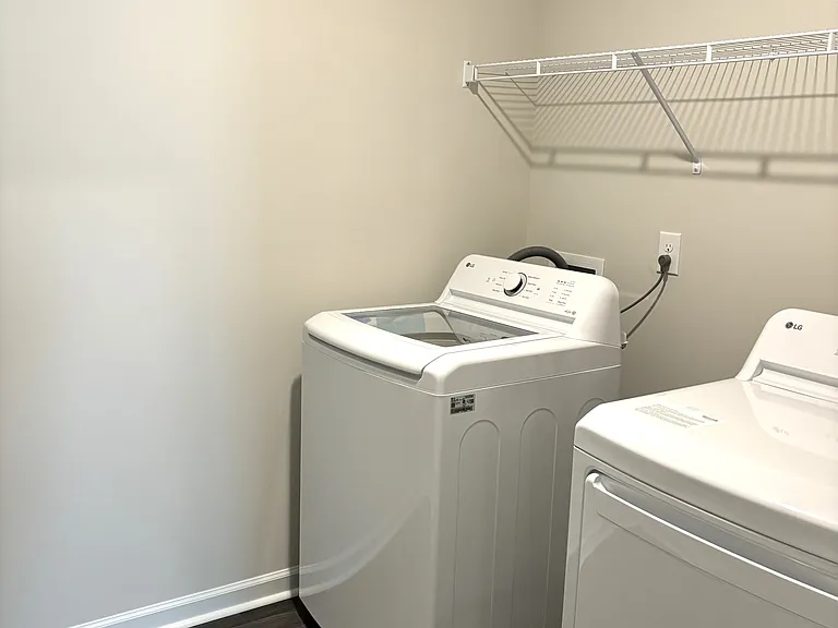 100 Kelsey Ct — Photo 37