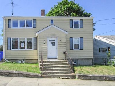 541 Woodman St, Fall River, MA, 02724