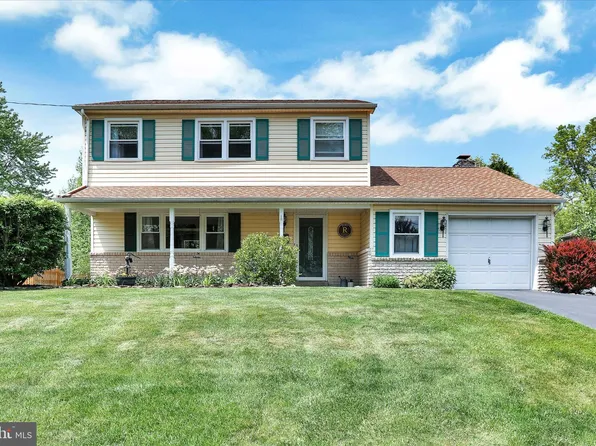 18 Crestland Ter, Doylestown, PA 18901