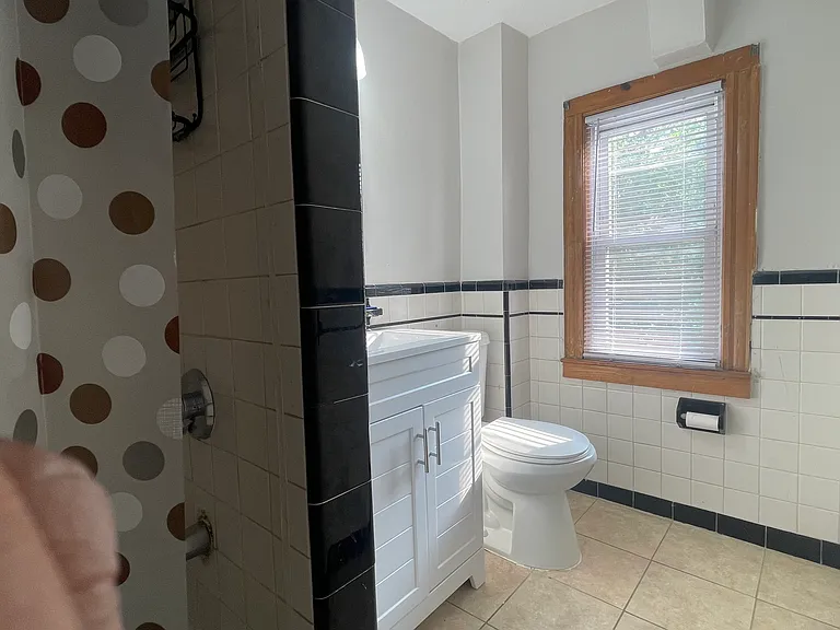 13 Whitman St #B — Photo 14