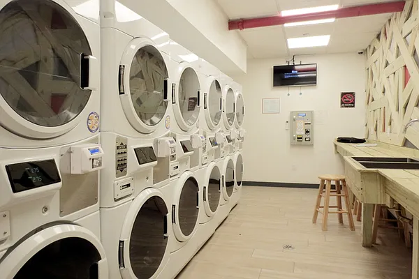 Rented by EXR | media 7