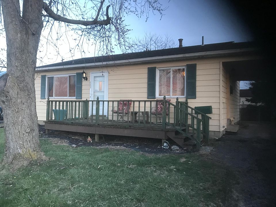 1st image of 633 Crescent Dr