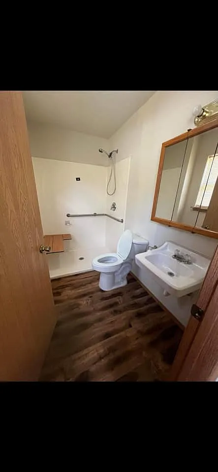 3 bed, 1250 sqft, $1,200 — Photo 3