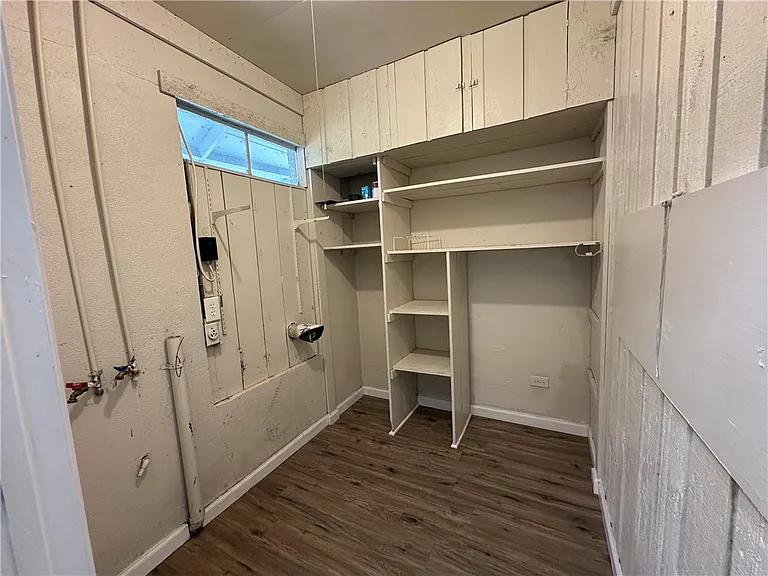 11150 Interstate Highway 37 #B — Photo 14