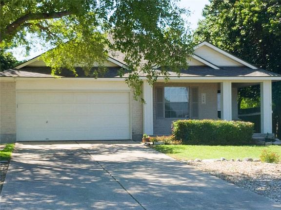 3rd image of 138 Hilldale Ct