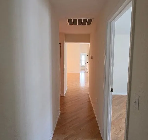 12415 NE 52nd Loop — Photo 18