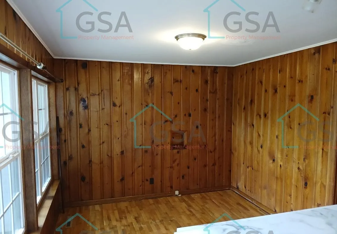 2 bed, 1834 sqft, $1,050 — Photo 3