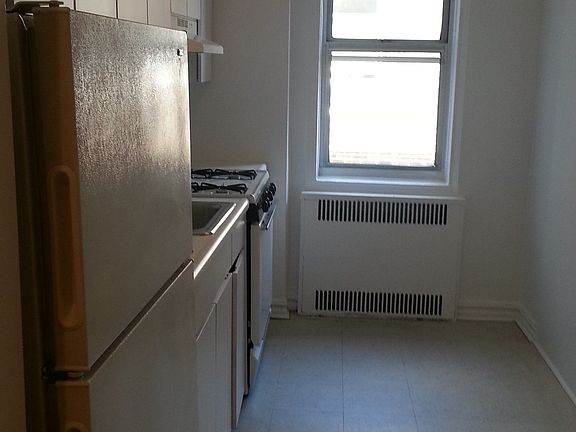 3rd image of 7410 35th Ave APT 507