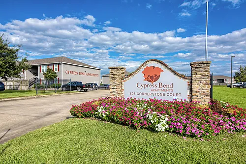 Cypress Bend Apartments Photo 1