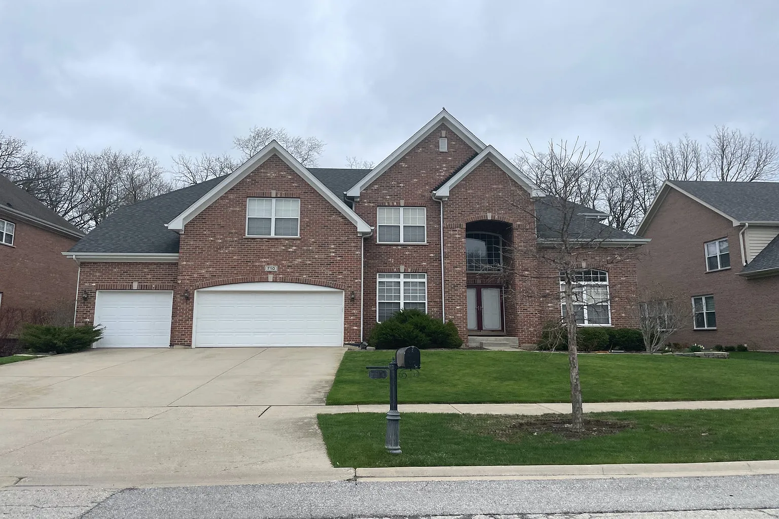 710 W Meryls Ct photo 1