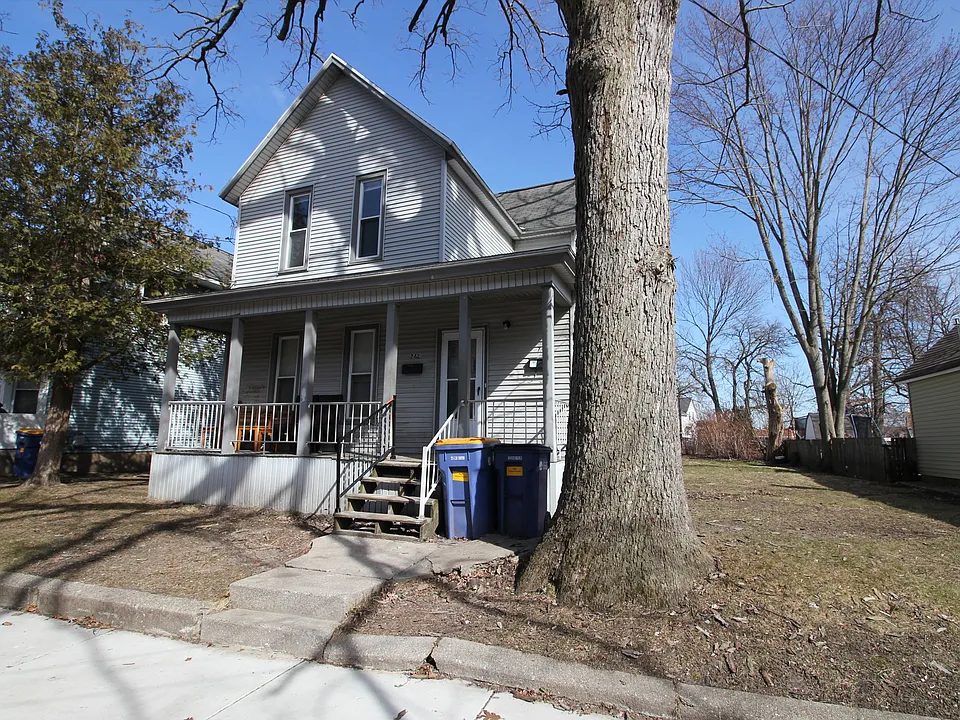 744 Oakland Ave SW